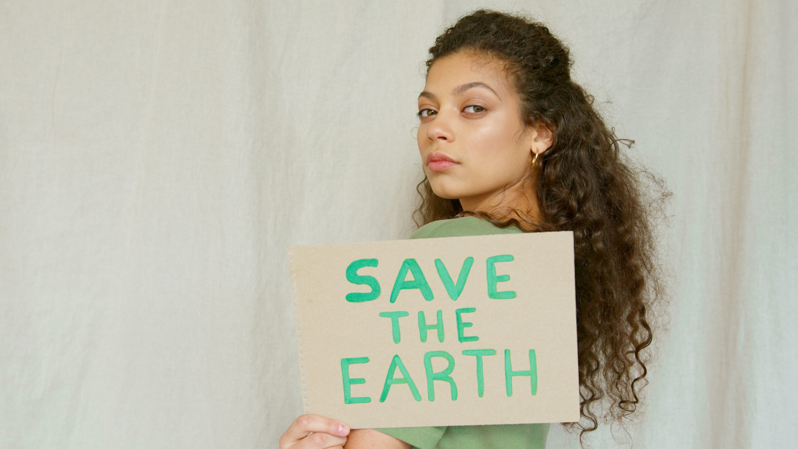 Poster saying Save the Earth